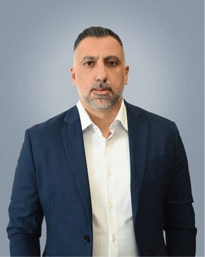 NIKOS POUTOS-VersionTeams